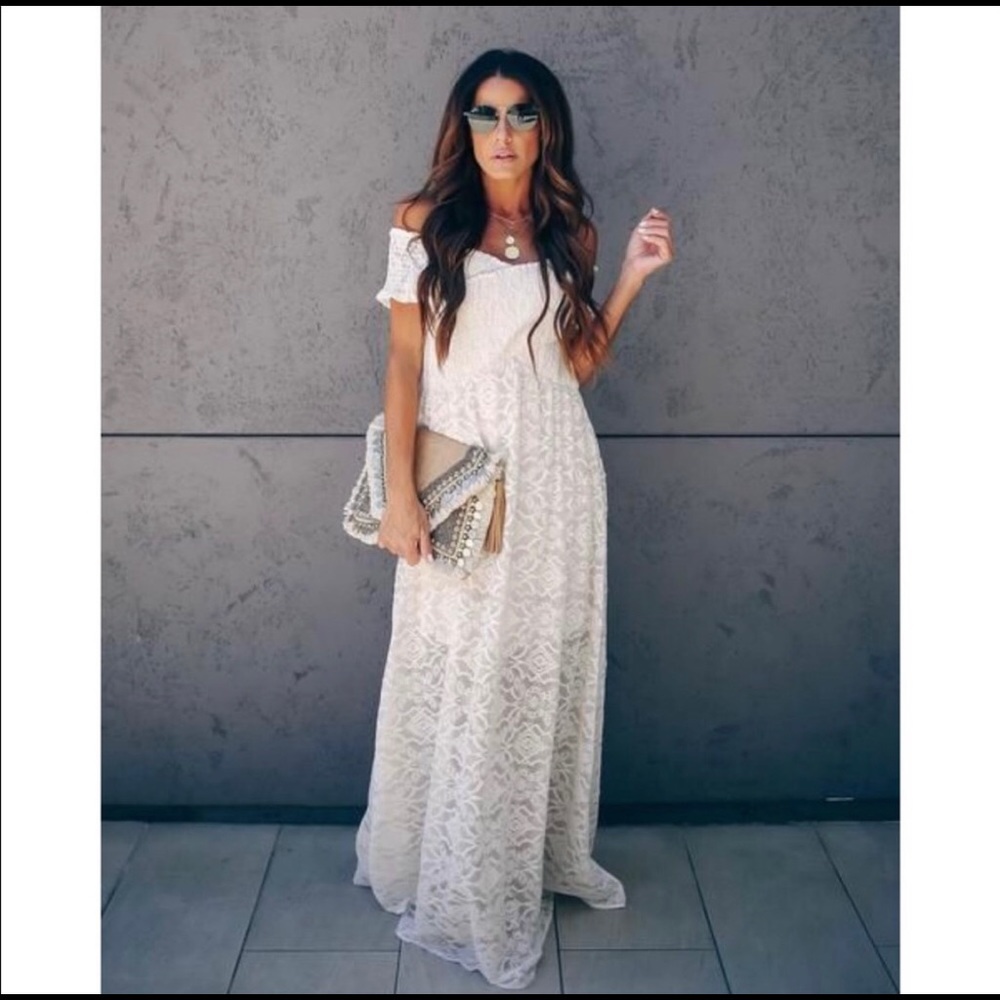 Vici lace maxi dress